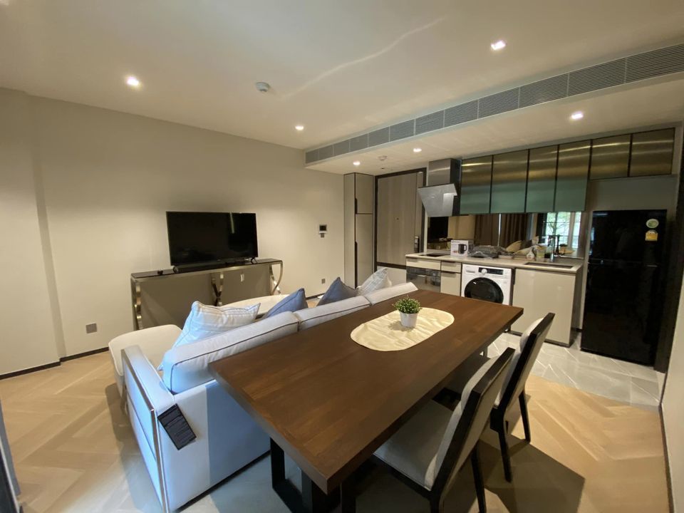 For Rent The Reserve Sukhumvit 61 ( BTS Ekkamai )