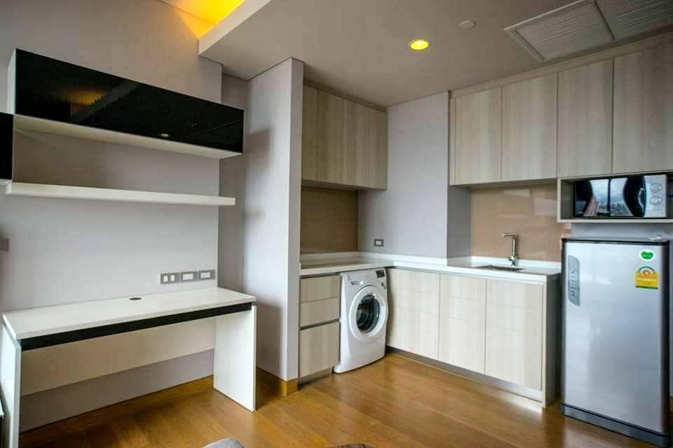 For Rent The Lumpini 24 ( BTS Phrompong )