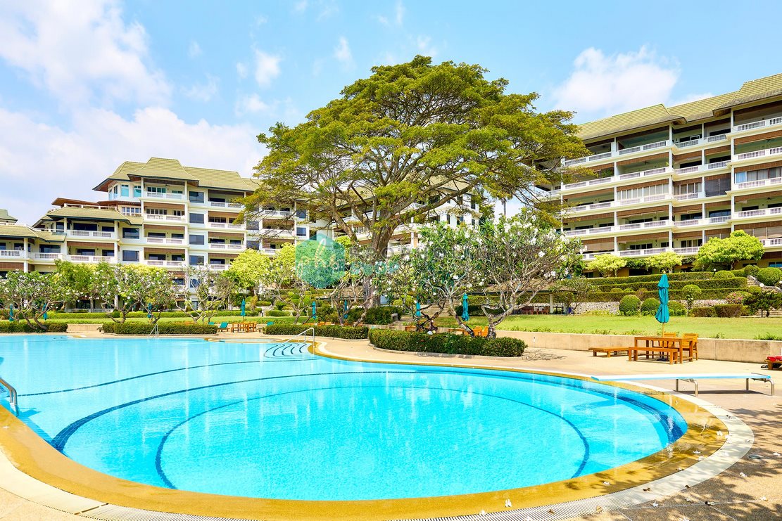 ราคาร้อนแรง | ขาย | บ้านหรูติดหาด 4 ห้องนอน | บ้านสมพรส่อง (นาจอมเทียน)