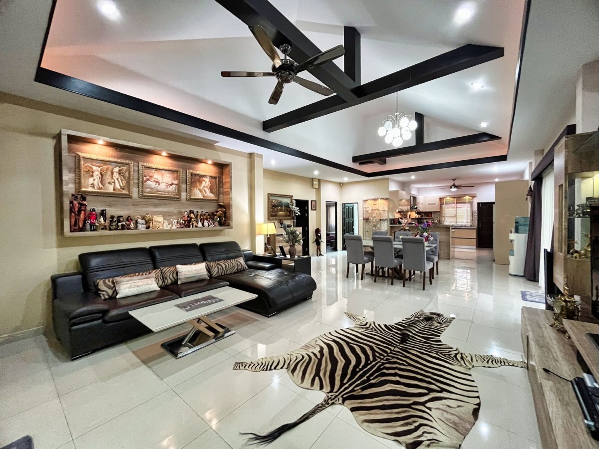 บ้านในฝันสไตล์ทรอปิคอล ณ บ้านดุสิต พัทยา เลค!