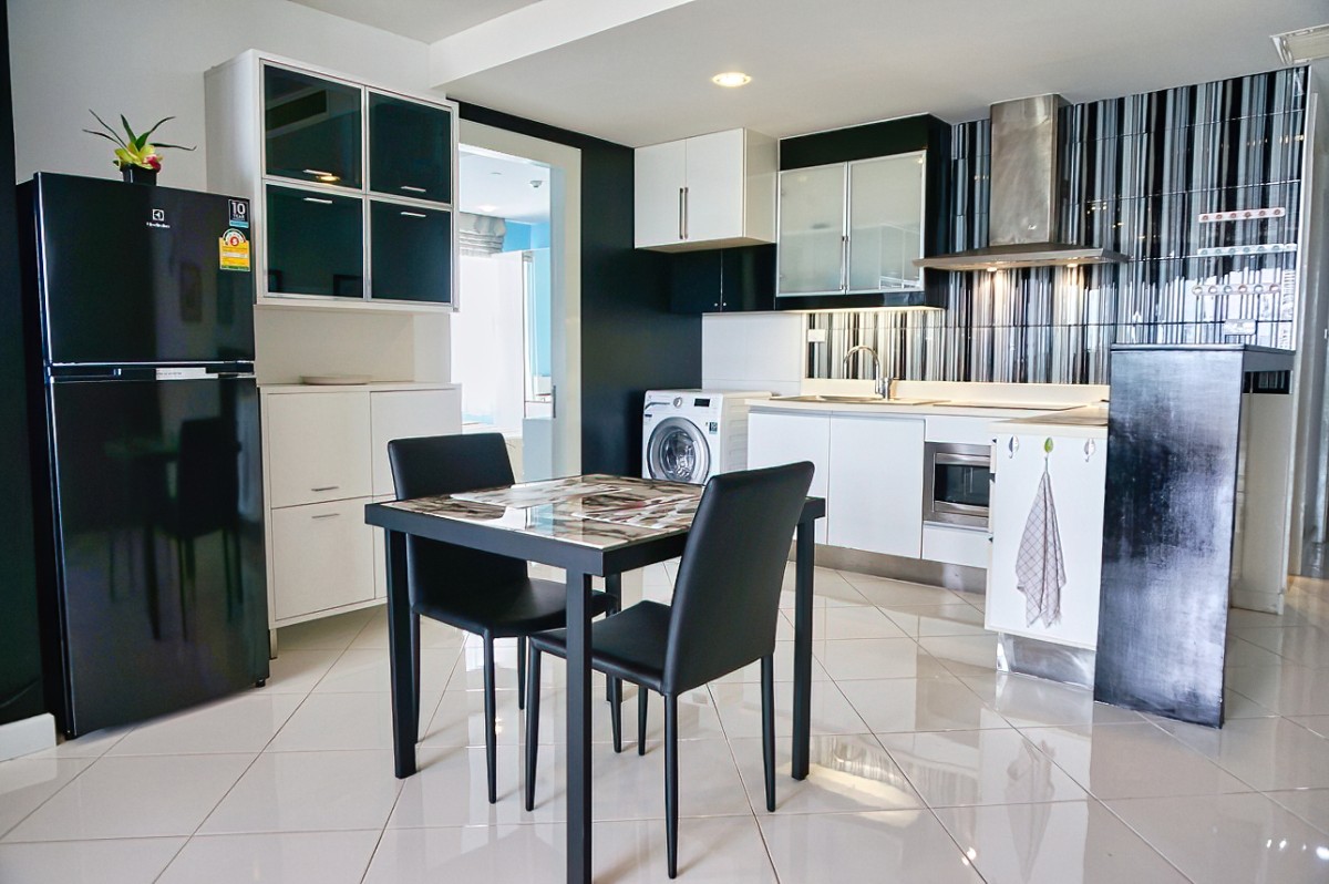 Stunning Sea View Corner Unit | For Sale at La Royale Condominium